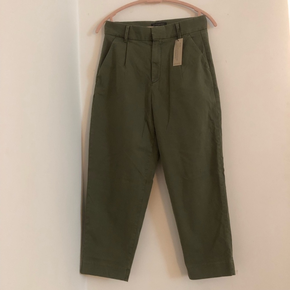 Banana Republic Petite Olive Chino Pants